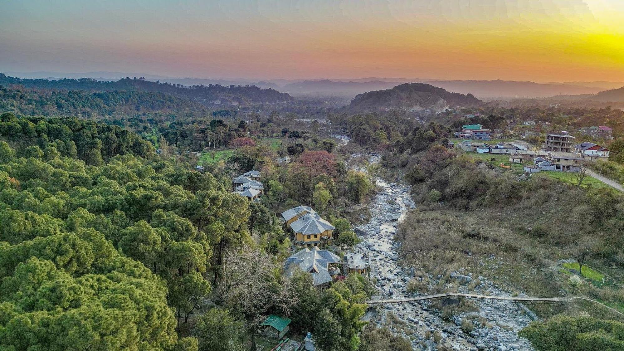 Prakriti Aalay - Riverside Mountain View Boutique Eco Resort Dharamshala Exterior foto